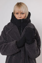 Load image into Gallery viewer, Rino &amp; Pelle Tabita Hood collar Black
