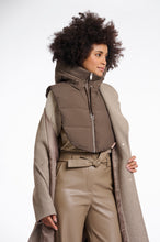Load image into Gallery viewer, Rino &amp; Pelle Tabita hooded collar Dark Toffee
