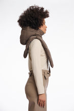 Load image into Gallery viewer, Rino &amp; Pelle Tabita hooded collar Dark Toffee

