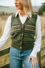 Load image into Gallery viewer, Eribe Kinross lambswool waistcoat Loden
