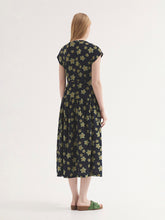 Load image into Gallery viewer, Nice Things Star flower easy dress Navy - CW CW 
