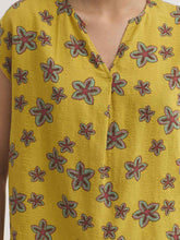 Load image into Gallery viewer, Nice things Star print blouse Marigold - CW CW 
