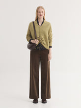 Load image into Gallery viewer, Nice Things Stretch corduroy wide leg trouser Khaki

