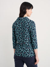 Load image into Gallery viewer, Seasalt Wavecrest shirt Indigo Leaf Maritime

