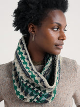 Load image into Gallery viewer, Seasalt Weatherhill snood Zig Zag Geo
