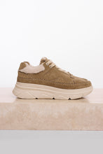 Load image into Gallery viewer, Rino &amp; Pelle Willa sherpa detail trainer Natural
