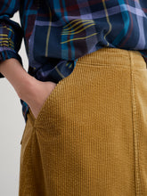 Load image into Gallery viewer, Seasalt Window Wren cord skirt Marshland
