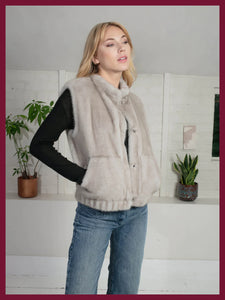 Nooki Isla faux fur gilet Grey