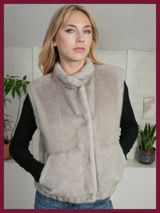 Nooki Isla faux fur gilet Grey