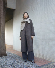 Load image into Gallery viewer, Yerse Handmade checked long coat Brown
