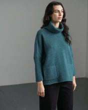 Load image into Gallery viewer, Biubico Adela merino lambswool roll neck Hunter
