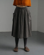 Load image into Gallery viewer, Bibico Nora pinstripe skirt Black Grey pinstripe
