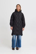 Load image into Gallery viewer, Ichi Hansa quilted hooded coat Black
