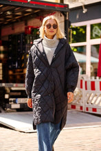 Load image into Gallery viewer, Ichi Hansa quilted hooded coat Black
