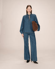 Load image into Gallery viewer, Grace &amp; Mila Salsa denim ruffle shirt Medium Blue
