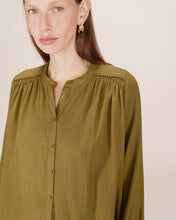 Load image into Gallery viewer, Grace &amp; Mila Savannah smocking detail blouse Olive
