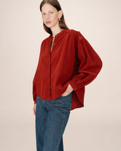 Load image into Gallery viewer, Grace &amp; mila Suri corduroy oversized shirt Terracotta
