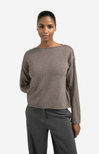 Load image into Gallery viewer, YAYA Boat neck decorative seam sweater Brown Melange
