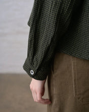 Load image into Gallery viewer, Bibico Ada textured micro check shirt Green
