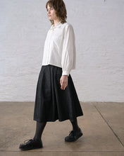 Load image into Gallery viewer, Bibico Elsie denim patch pocket skirt Black
