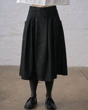 Load image into Gallery viewer, Bibico Elsie denim patch pocket skirt Black
