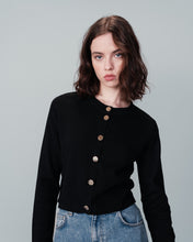 Load image into Gallery viewer, Grace &amp; Mila Nabel metal button classic cardigan Noir
