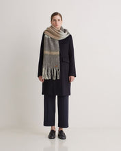 Load image into Gallery viewer, Yerse Patel soft striped scarf Grey
