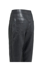 Load image into Gallery viewer, YAYA Faux leather carrot fit trousers Hole Black

