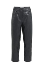 Load image into Gallery viewer, YAYA Faux leather carrot fit trousers Hole Black

