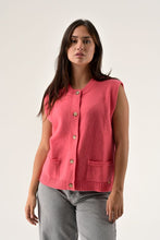 Load image into Gallery viewer, Orfeo Matt knit gilet with patch pocket Rose - CW CW 
