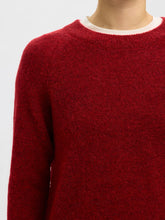 Load image into Gallery viewer, Selected Femme Lulu O neck jumper Equestrian Melange Red
