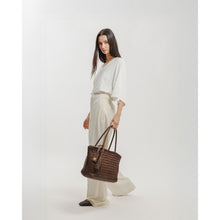 Load image into Gallery viewer, Biba Perkins PER1L woven leather shoulder bag Dark Brown
