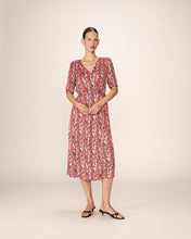 Load image into Gallery viewer, Grace &amp; Mila Perline floral satin wrap dress Rouge
