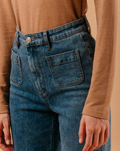 Load image into Gallery viewer, Grace &amp; Mila 72 flared high waist jean Blue Indigo
