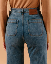 Load image into Gallery viewer, Grace &amp; Mila 72 flared high waist jean Blue Indigo
