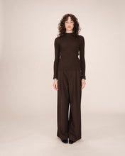 Load image into Gallery viewer, Grace &amp; Mila Saturday ribbed knit mock neck jumper Chocolate
