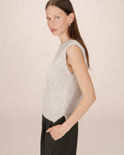 Load image into Gallery viewer, Grace &amp; Mila Say knitted tank Grey
