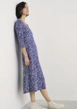 Load image into Gallery viewer, Seasalt 3/4Secret Cove dress Harbour Floral Washed Marine
