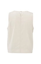Load image into Gallery viewer, YAYA sleeveless woven top with round neckline
