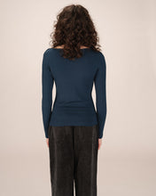 Load image into Gallery viewer, Grace &amp; Mila Stanley boat neck top Bleu Petrole
