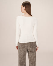 Load image into Gallery viewer, Grace &amp; Mila Stanley boat neck top Ivory
