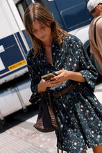 Load image into Gallery viewer, Indi &amp; Cold Floral print shirt dress Marino
