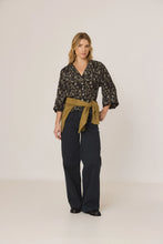 Load image into Gallery viewer, Indi &amp; Cold Romantic boho blouse Black
