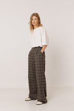 Load image into Gallery viewer, Indi &amp; Cold Noe window pane check trousers Mottled Grey
