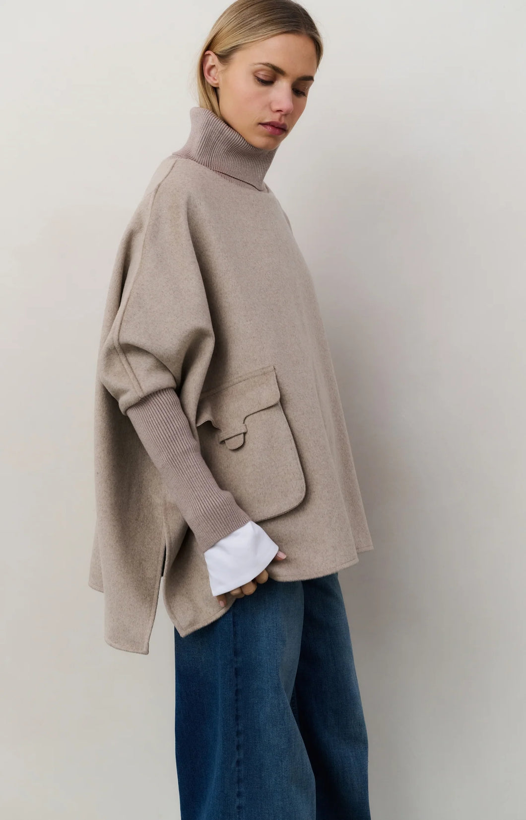 YAYA Ponch with turtleneck and flap pocket Sand Melange