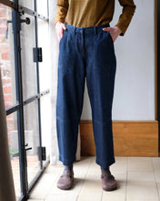 Load image into Gallery viewer, Bibico Margate relaxed trouser Mid Blue Denim
