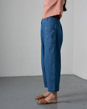 Load image into Gallery viewer, Bibico Lorren denim barrel trouser Indigo - CW CW 
