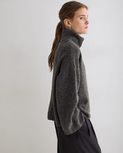 Load image into Gallery viewer, Yerse Oversized textured roll neck knit Lead
