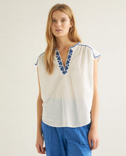 Load image into Gallery viewer, Yerse Embroidered Mao top Ecru Blue
