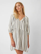 Load image into Gallery viewer, Great Plains Fem striped dress Milk Black
